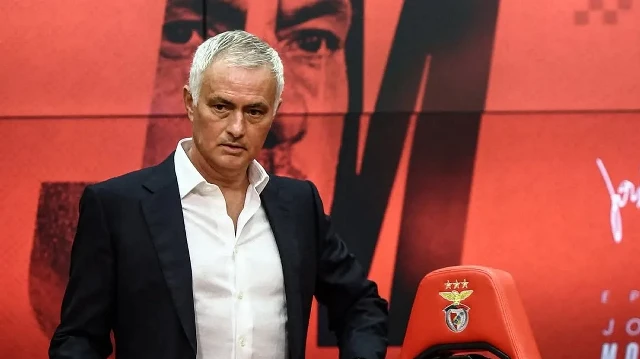 fesih unsuru baslari karistirdi iste mourinhonun mukavelesindeki o detay pNKgYD88.webp