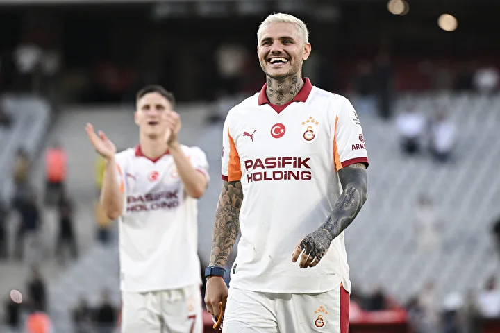 frankfurtun hocasi galatasaray harika bir kadro 5 H2JPcDsf