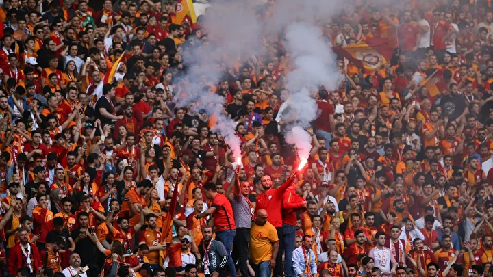 Futbolseverler şampiyonu seçti: Süper Lig yarışında taraftarların favori ekibi muhakkak oldu 4 futbolseverler sampiyonu secti super lig yarisinda taraftarlarin favori ekibi muhakkak oldu 3 l8BnUzPj