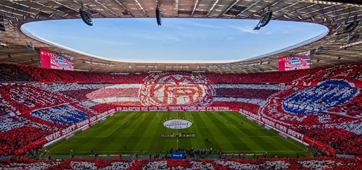 galatasaray devler ortasinda bir milyonu asti 5 O2ChKZ8s