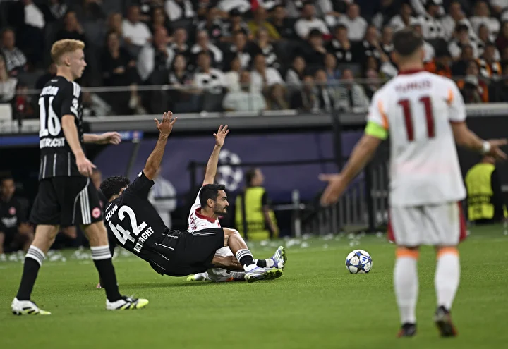 galatasaray idaresinden birinci aciklama bunu alana yansittik 1 YP6JC3Hp