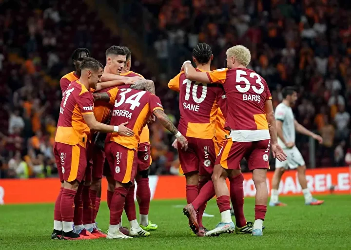 Galatasaray-Liverpool maçı öncesi skor tabelası test edildi! Toplumsal medyada gündem oldu 5 galatasaray liverpool maci oncesi skor tabelasi test edildi toplumsal medyada gundem oldu 4 AhS89GuM