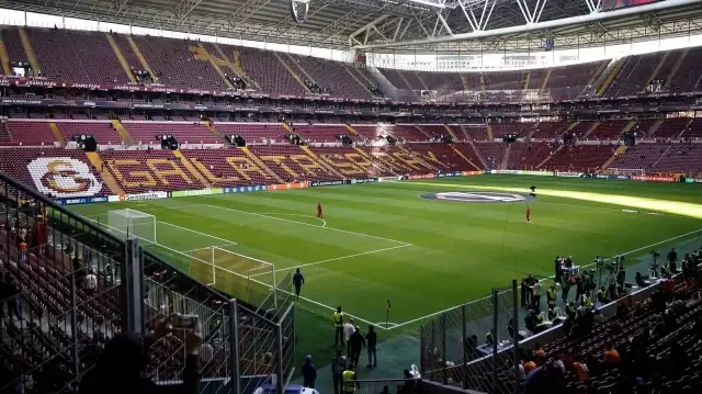 Galatasaray taraftarından Liverpool maçında ses getirecek atılım galatasaray taraftarindan liverpool macinda ses getirecek atilim weWAJfid.webp