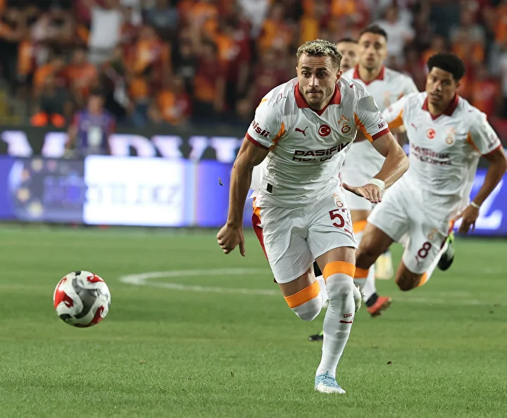Galatasaray'dan Barış Alper Yılmaz'a jest! Kontratına bu unsur eklenecek 4 galatasaraydan baris alper yilmaza jest kontratina bu unsur eklenecek 3 zl6RBkMC