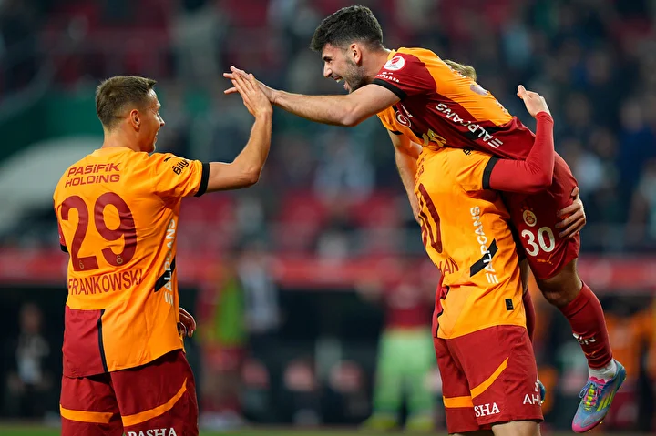 galatasaraydan beklenmedik hamle kontrati uzatiliyor 1 3LspCEXt