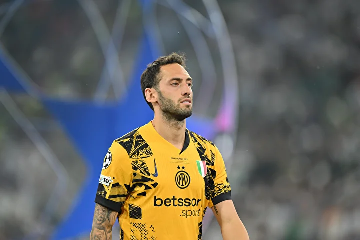 galatasaraydan flas hakan calhanoglu aciklamasi 1 2khzXzbr