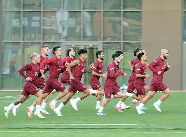 galatasaraydan transferde son gun bombasi ulusal yildiz icin gorusmeler basladi 1 mKEilksM