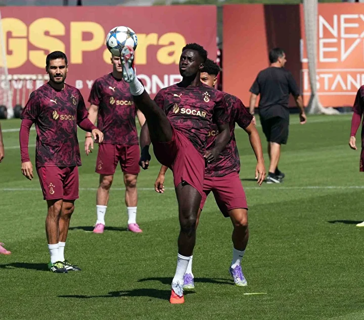 Galatasaray'ın kamp takımı açıklandı: Osimhen... 1 galatasarayin kamp takimi aciklandi osimhen 0 rur3dNFe
