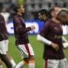 galatasarayli taraftarlardan yildiz isme tepki otelin onunde yuhaladilar gN2AEhPv.webp