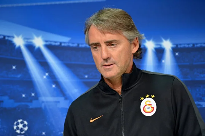 Galatasaraylı taraftarların sabrı taştı: "Takımın başına onu getirin!" 10 galatasarayli taraftarlarin sabri tasti takimin basina onu getirin 9 Gi995PG4