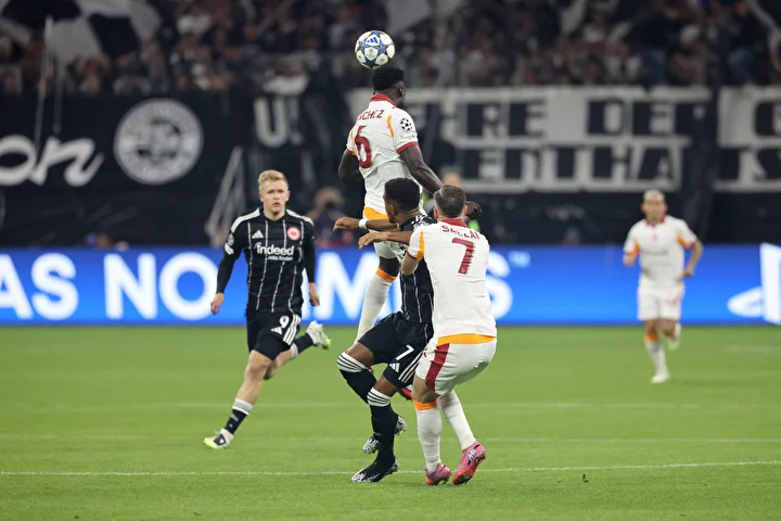 galatasarayli yildiza ruhsal takviye 2 VEllrmit