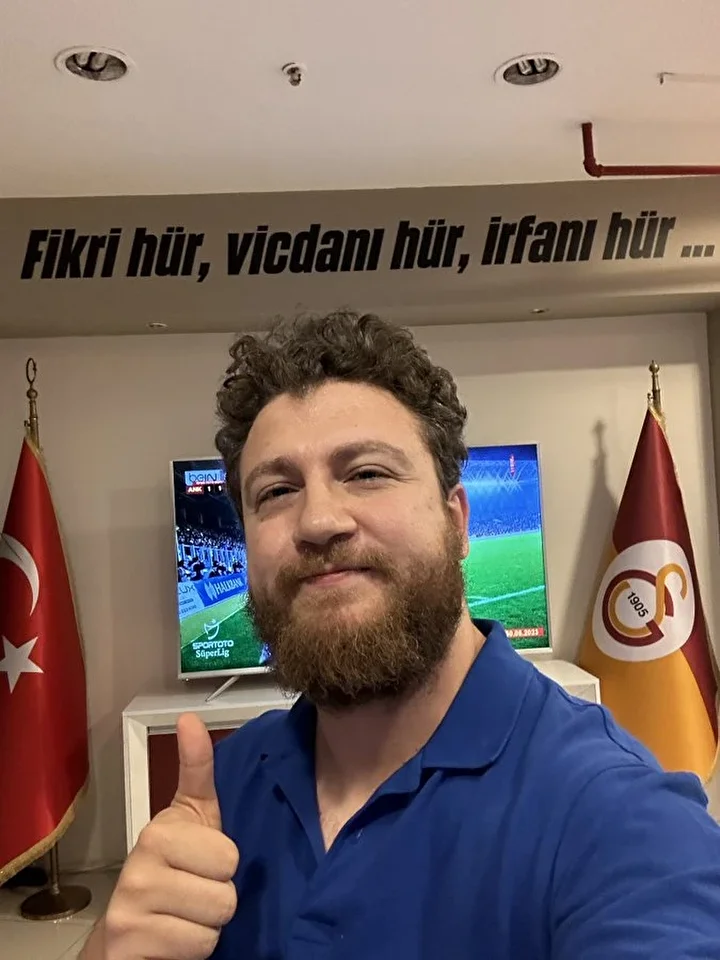 galatasarayli yorumcu rezil oldu herkes onu paylasiyor 3 EIjNLTH7