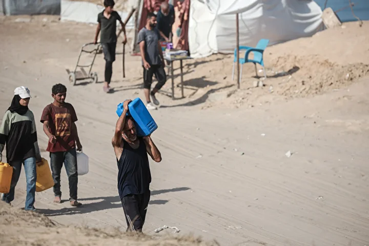 gazzede yerinden edilen siviller agir hayat sartlariyla caba ediyor 17