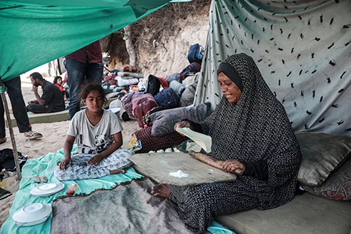 gazzede yerinden edilen siviller agir hayat sartlariyla caba ediyor 24 DpOaHXaC