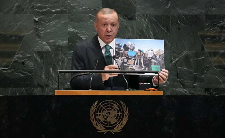 Gazze'deki vahşetin fotoğraflarını gösterirken duygulandı: İşte Cumhurbaşkanı Erdoğan'ın dünya önderlerine gösterdiği fotoğraflar 10 gazzedeki vahsetin fotograflarini gosterirken duygulandi iste cumhurbaskani erdoganin dunya onderlerine gosterdigi fotograflar 9 i7AfqJ87