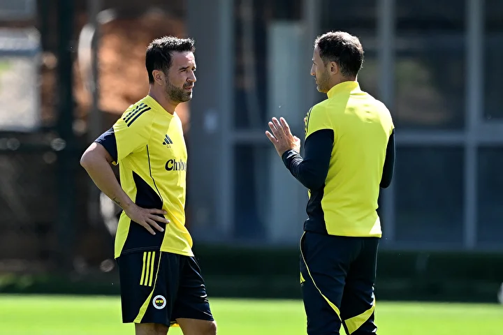 Gökhan Gönül'ün Fenerbahçe'den neden gönderildiği ortaya çıktı: İşte o ayrıntı 4 gokhan gonulun fenerbahceden neden gonderildigi ortaya cikti iste o ayrinti 3 lIYmHHgM