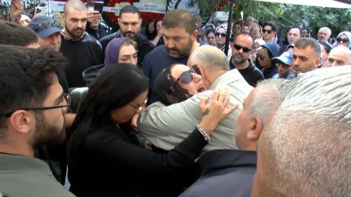 gullunun olumundeki sir perdesi dustu mu ittirildi mi isvereninden canli yayinda soke eden tezler a1OlKKWa
