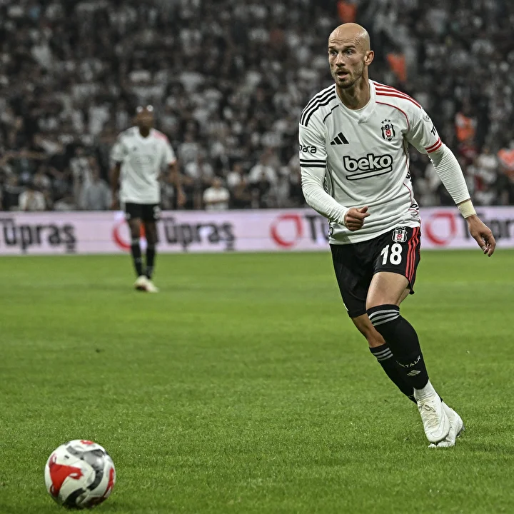 harika ligin yildizi icin dikkat ceken benzetme arjen robben uzere 6 pZEQGgmM