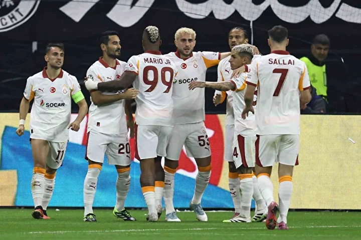 Hasan Şaş Galatasaraylı yıldıza ateş püskürdü! "Hangi maç oynayacaksın?" 2 hasan sas galatasarayli yildiza ates puskurdu hangi mac oynayacaksin 1 raJPuvNe