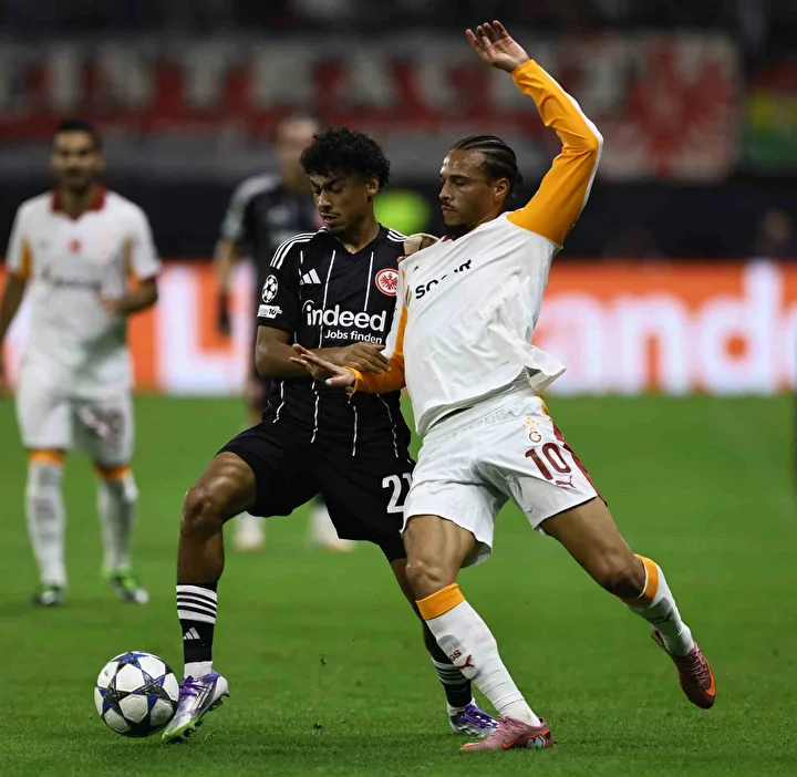 Hasan Şaş Galatasaraylı yıldıza ateş püskürdü! "Hangi maç oynayacaksın?" 6 hasan sas galatasarayli yildiza ates puskurdu hangi mac oynayacaksin 5 STzu7Ru7