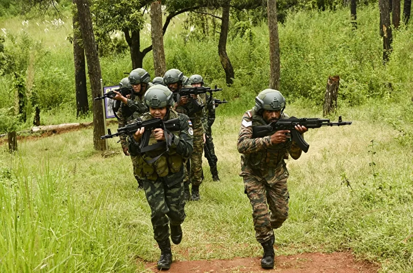 Hindistan ve Tayland ortak askeri tatbikat gerçekleştirdi 1 hindistan ve tayland ortak askeri tatbikat gerceklestirdi 0 VrZ6nlR2