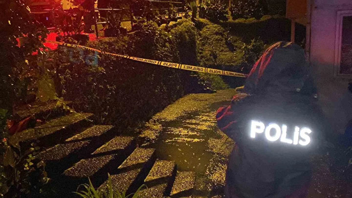 hopada istinat duvari coktu uc katli konut tahliye edildi 9 lqeEwlBS