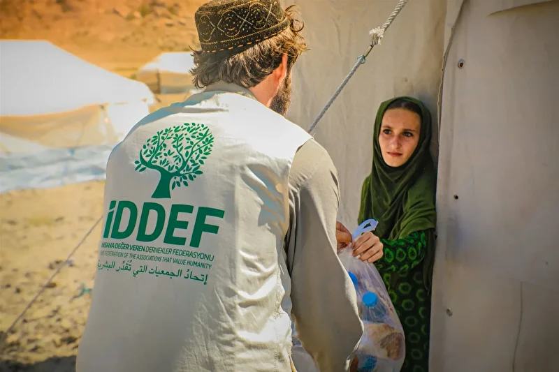 iddef sarsinti felaketi yasayan afganistani yalniz birakmiyor 4 nwinMNbD