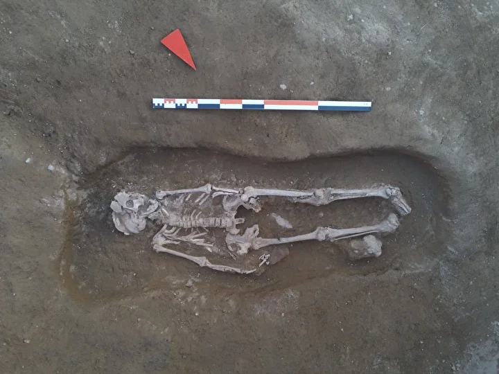 ikiztepe hoyugunde hediyeli mezarlar ortaya cikarildi 2 I55YHCjp