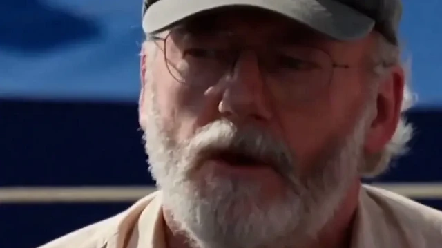 İrlandalı ünlü oyuncu Liam Cunningham Filistinli Fatma’nın kıssasını anlatırken gözyaşlarını tutamadı irlandali unlu oyuncu liam cunningham filistinli fatmanin kissasini anlatirken gozyaslarini tutamadi yCRfYTzJ.webp