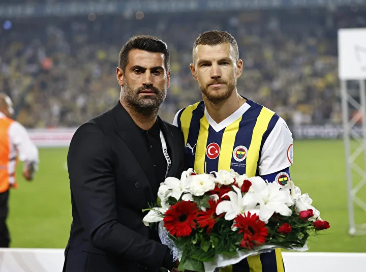 ismi fenerbahce ile anilan teknik yoneticiden flas aciklama teklif gelirse kabul etmem 1 KsagPZD9