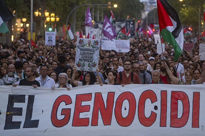 ispanyada binlerce kisi israil soykirimini protesto etti 11 51lHGRtp