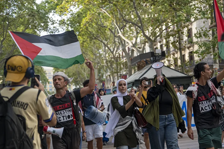 ispanyada binlerce kisi israil soykirimini protesto etti 24 bbXVLQ7f