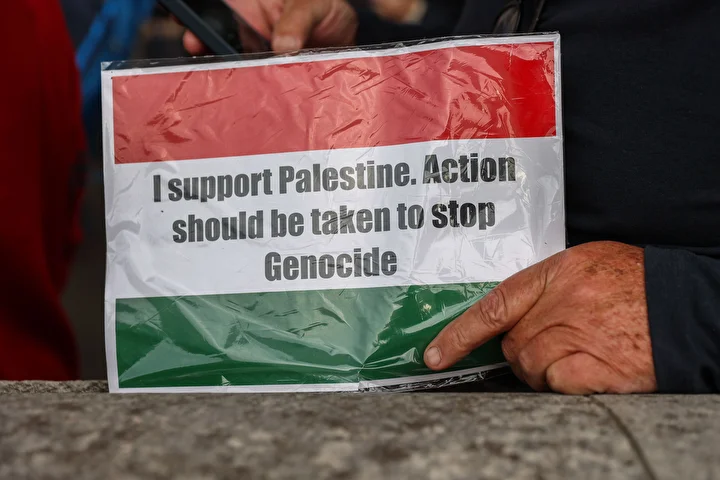 israil cumhurbaskani herzog londrada protesto edildi savas hatalisi tutuklanmali 9 ptPzvkFX