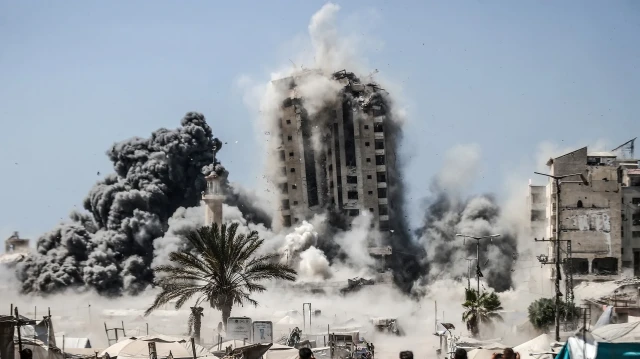 israil gazzedeki musteha kulesini bombaladi FdnLm76G.webp
