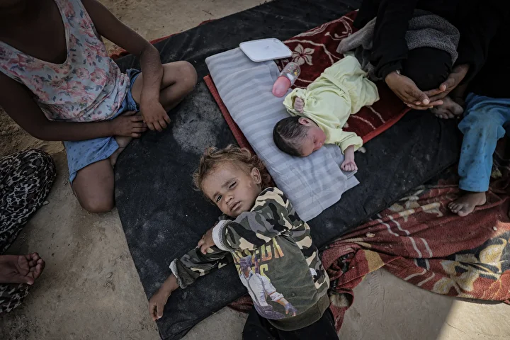 israil hucumlarindan kacan filistinliler agir sartlar altinda omur gayreti veriyor 0 57kPSrSV