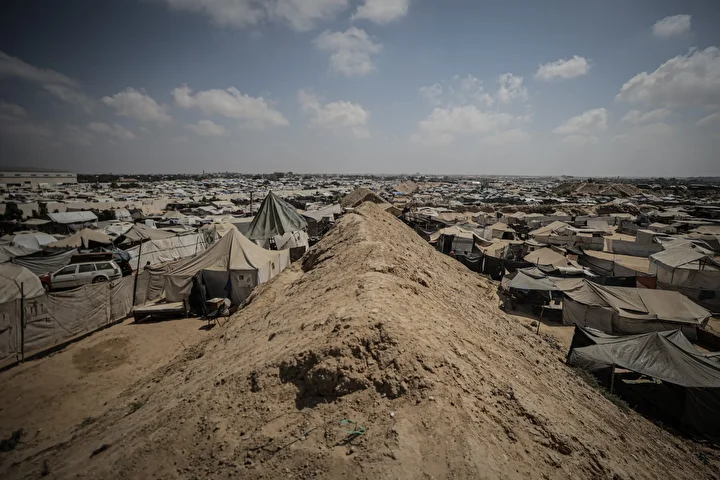 israil hucumlarindan kacan filistinliler agir sartlar altinda omur gayreti veriyor 16 DLIdeb4y