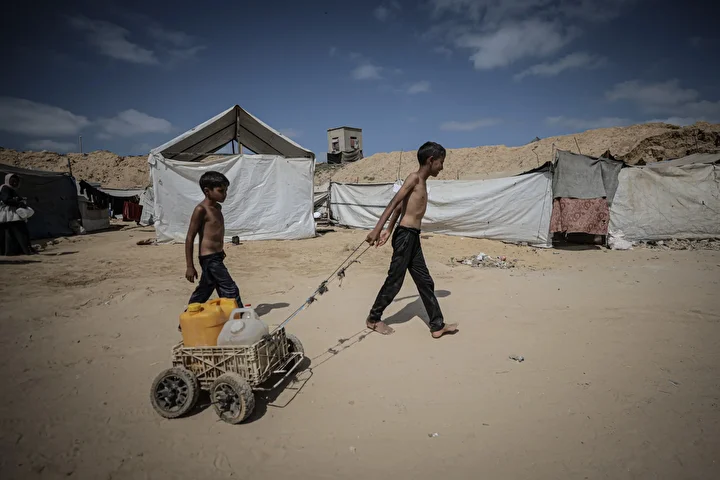 israil hucumlarindan kacan filistinliler agir sartlar altinda omur gayreti veriyor 18 LGGKJ6Xw