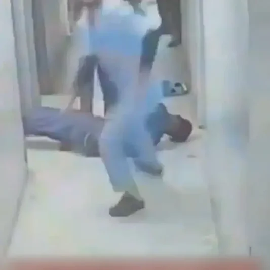 İsrail kelamda 'güvenli bölge' olarak ilan ettiği hastanede hayatları kurtaran hekimi başından vurdu 1 israil kelamda guvenli bolge olarak ilan ettigi hastanede hayatlari kurtaran hekimi basindan vurdu 0