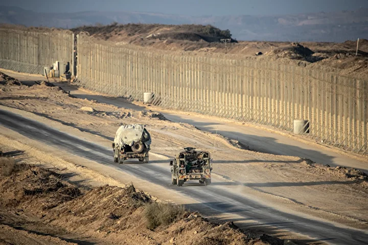 israil ordusunun gazze seridine yonelik ataklar askeri hareketlilik dikkat cekti 0 3XuwG5kT