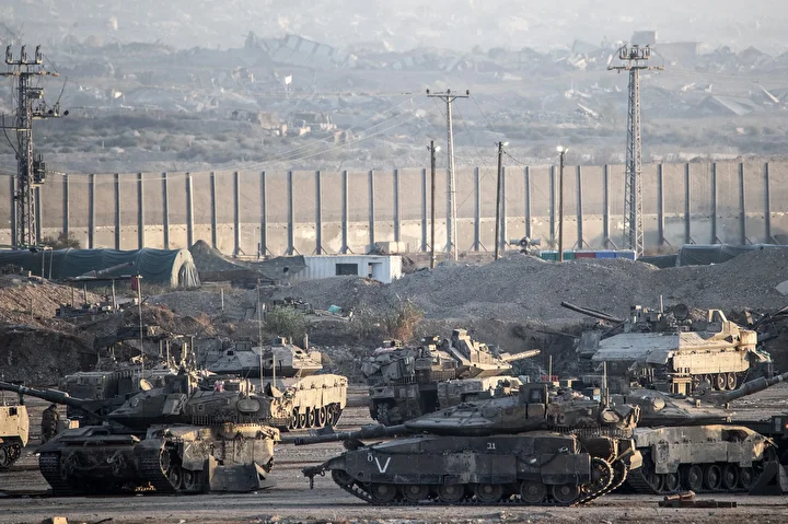 israil ordusunun gazze seridine yonelik ataklar askeri hareketlilik dikkat cekti 1 LcqsXrU3