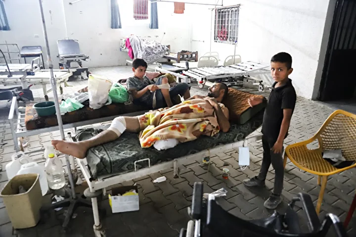 israil saldirilari altindaki gazzede sifa hastanesi bosaltildi 12 RChFy8aU