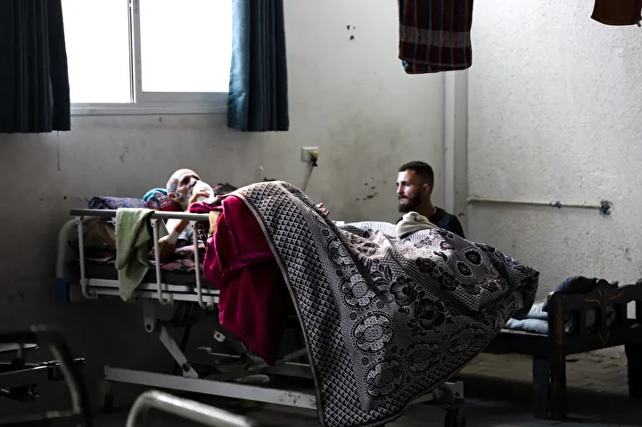 israil saldirilari altindaki gazzede sifa hastanesi bosaltildi 15 jSMP8lZ2