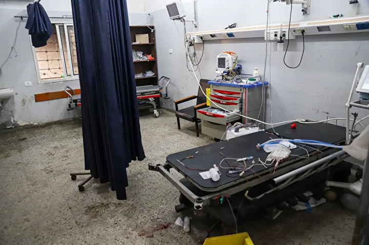 israil saldirilari altindaki gazzede sifa hastanesi bosaltildi 4 qPFGtrqB