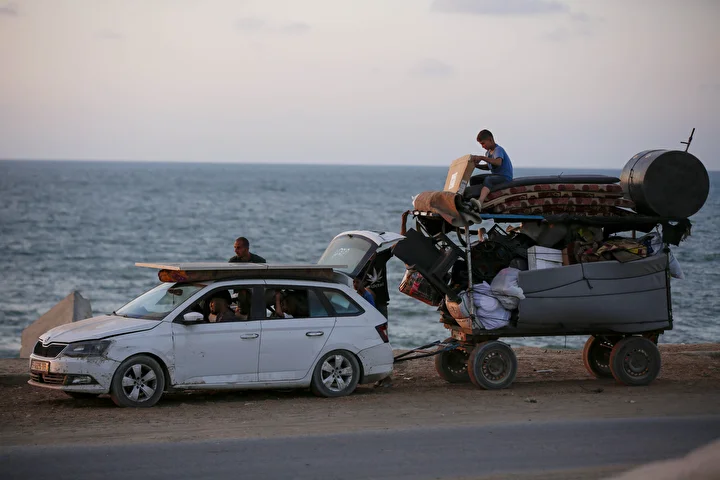 israil taarruzlari nedeniyle gazzenin kuzeyindeki filistinlilerin gocu suruyor 23 sY8Q57hL