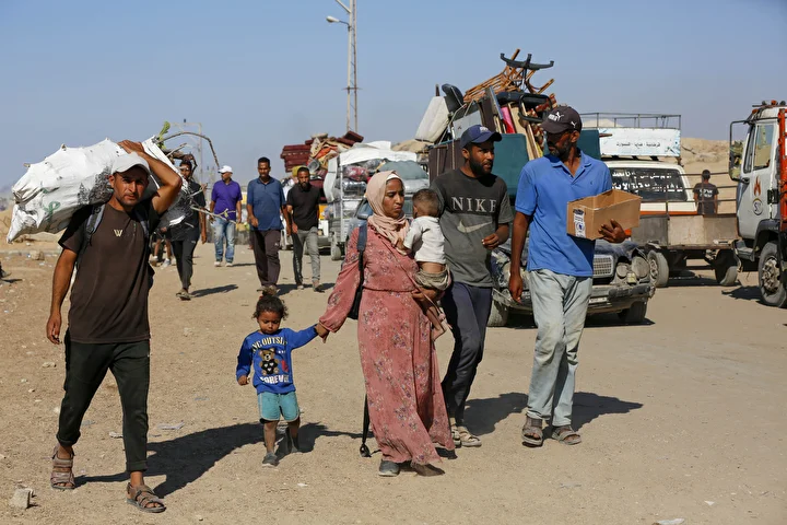 İsrail’in akınları nedeniyle Gazze’de zarurî göç sürüyor 21 israilin akinlari nedeniyle gazzede zarur goc suruyor 20 9wCIzZes