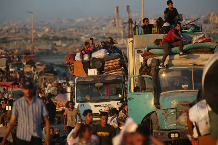 israilin hucumlarindan kacan filistinlilerin kuzeyden guneye gocu devam ediyor 17 5Va2Zsl4