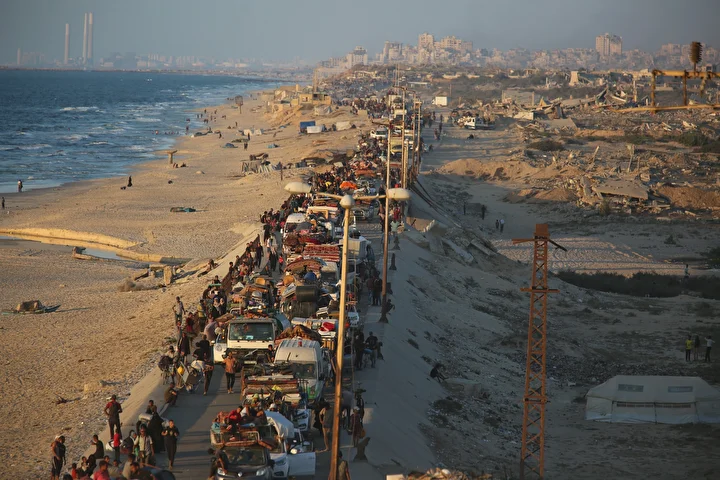 israilin hucumlarindan kacan filistinlilerin kuzeyden guneye gocu devam ediyor 21 Ywvh6NMJ