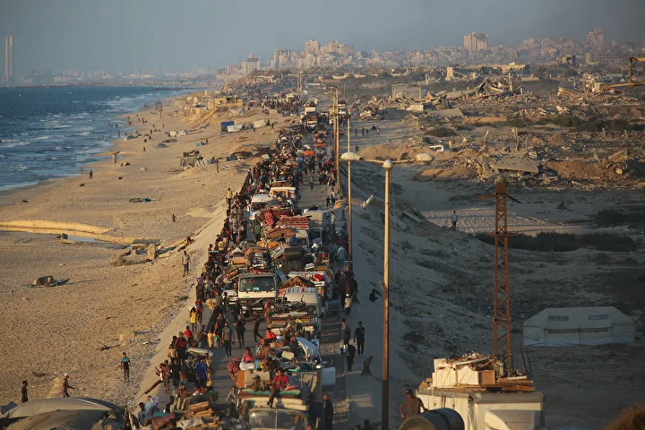 israilin hucumlarindan kacan filistinlilerin kuzeyden guneye gocu devam ediyor 23 yamycHBe