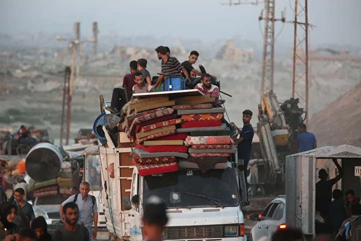 israilin hucumlarindan kacan filistinlilerin kuzeyden guneye gocu devam ediyor 5 RpCfvjbA