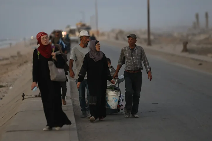 İsrail'in kara hücumları nedeniyle Gazze kentindeki Filistinlilerin mecburî göçü sürüyor 2 israilin kara hucumlari nedeniyle gazze kentindeki filistinlilerin mecbur gocu suruyor 1 B3LsMBHl